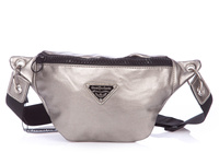 Elegante silberne Nierentasche für Frauen Jennifer Jones