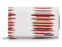 Jennifer Jones women's white wallet with red patterns