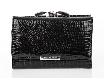 Jennifer Jones Women's black lacquered medium wallet