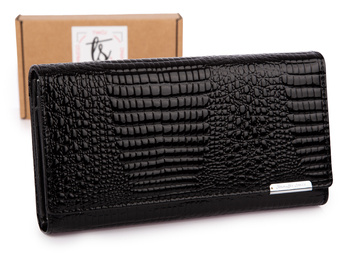 Duży czarny poziomy portfel damski lakierowany skórzany Jennifer Jones