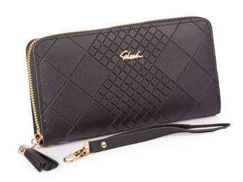 Czarny portfel damski kopertowy z geometrycznym wzorem