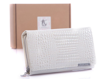 Large Pearl White Lacquered Women's Wallet by Jennifer Jones