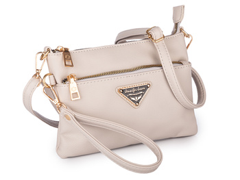 Elegancka mała wieczorowa jasnobeżowa torebka damska na ramię ze złotymi detalami