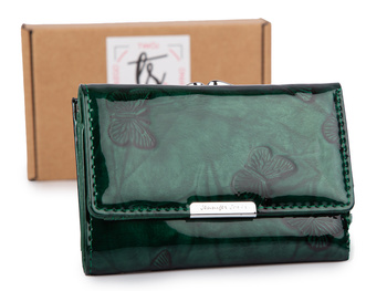 Lakierowany, mały zielony portfel Jennifer Jones z wzorem w motylki