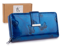 Jennifer Jones Duży niebieski portfel damski z tłoczonymi motylkami RFID lakierowany